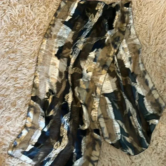 Lovely dress scarf - Picture 1 of 4